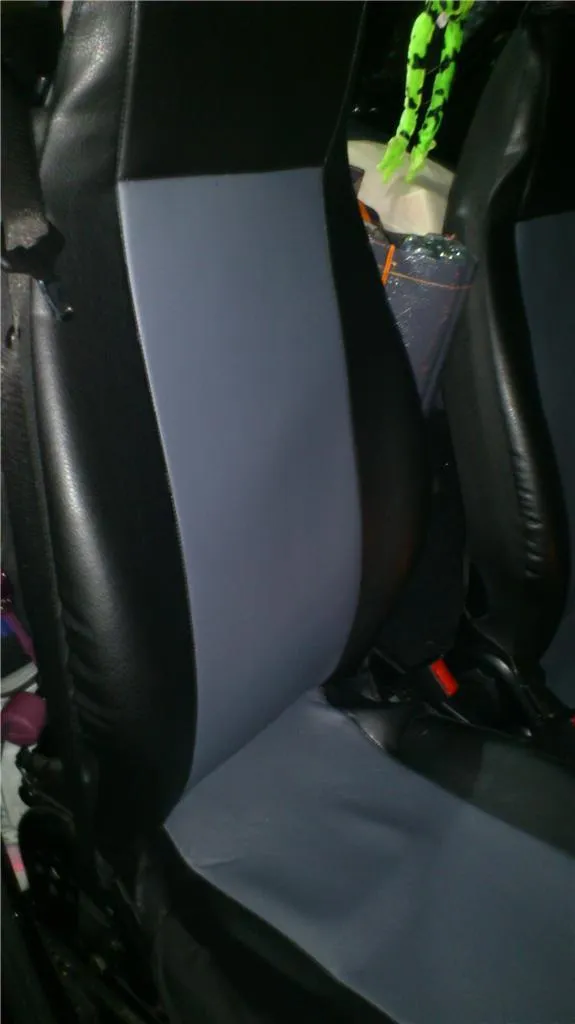 1+1 Vordere Sitzbezüge Schonbezüge Grau Aus Hochwertig Kunstleder Neu Passgenau 6 1+1 Vordere Sitzbezüge Schonbezüge Grau Aus Hochwertig Kunstleder Neu Passgenau – Bild 4