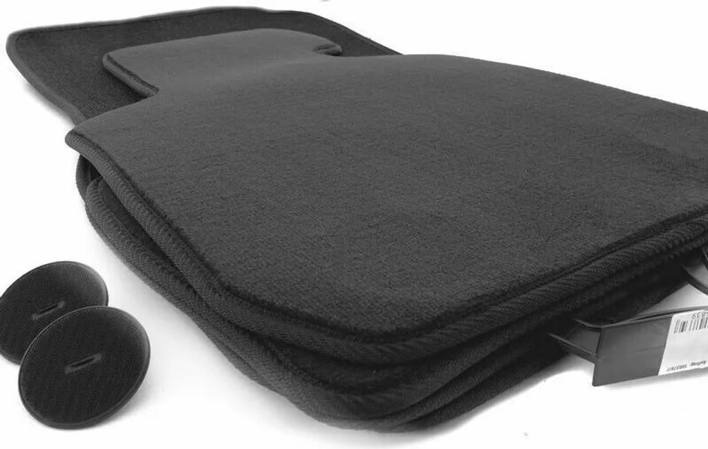 Neu Fußmatten Für BMW E87 1er M1 Original Qualität Velours Auto Teppich Schwarz 3 Neu Fußmatten Für BMW E87 1er M1 Original Qualität Velours Auto Teppich Schwarz