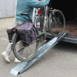 2x Auffahrrampen Stahl 184 Cm 400 Kg -Volkswagen || AL-KO Verkaufsgeschäft 5b28f81c4d5c62624c9a1c7063d5c90b