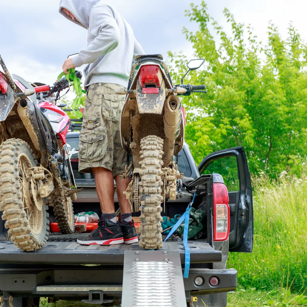 Relaxdays Klappbare Auffahrrampe 2er Set 4 Relaxdays Klappbare Auffahrrampe 2er Set – Bild 2