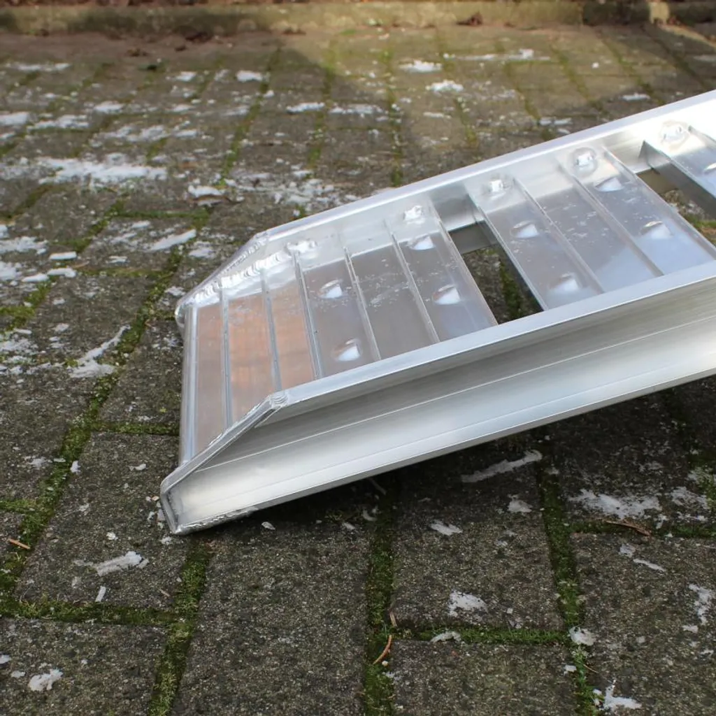 Trutzholm Alu Auffahrrampe 200kg Motorradrampe Klappbar Verladerampe Rampe 6 Trutzholm Alu Auffahrrampe 200kg Motorradrampe Klappbar Verladerampe Rampe – Bild 4