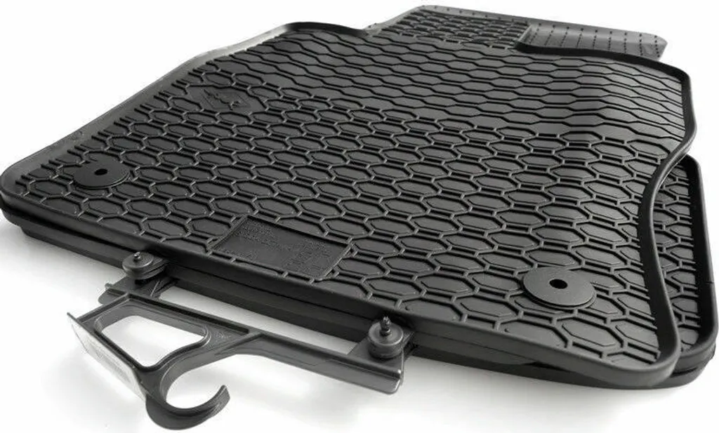 Volkswagen Gummi Fußmatten Passend Für VW Passat (B8/alle) Gummimatten Geruchsneutral 4-teilig Schwarz Hoher Rand 3 Volkswagen Gummi Fußmatten Passend Für VW Passat (B8/alle) Gummimatten Geruchsneutral 4-teilig Schwarz Hoher Rand