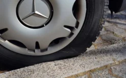 Bordsteinrampe | Auffahrkeil | Gummi | Höhe 3-11cm | Schwarz, Größe (Breite X Tiefe X Höhe):1000 X 300 X 90 Mm 13 Bordsteinrampe | Auffahrkeil | Gummi | Höhe 3-11cm | Schwarz, Größe (Breite X Tiefe X Höhe):1000 X 300 X 90 Mm -Volkswagen || AL-KO Verkaufsgeschäft c83e753965d269bdcbf0a0e460f075a4