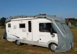 Garden Pleasure Wohnmobil-Abdeckplane Gr. M Grau PP-Vliesstoff Wasserdicht Mit Tasche -Volkswagen || AL-KO Verkaufsgeschäft f7801132f621f2caa940a0fc9a09c22c